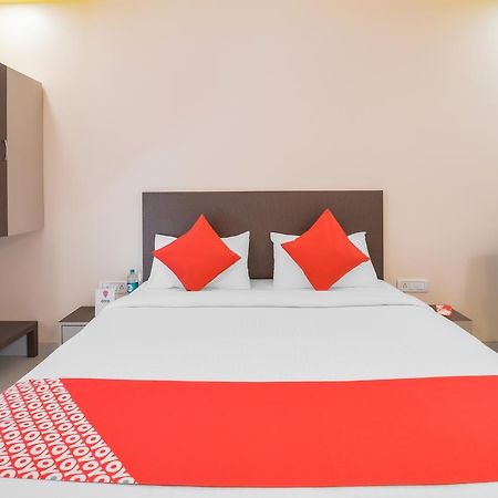 Готель Oyo 13150 Mangal Residency Лонавла Екстер'єр фото